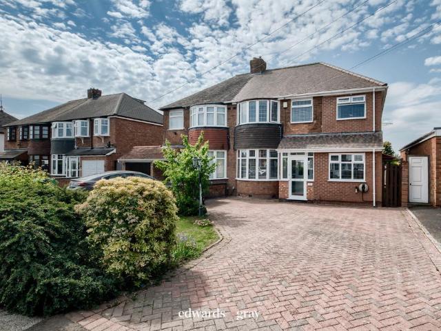 House for sale in Kingshurst, West Midlands