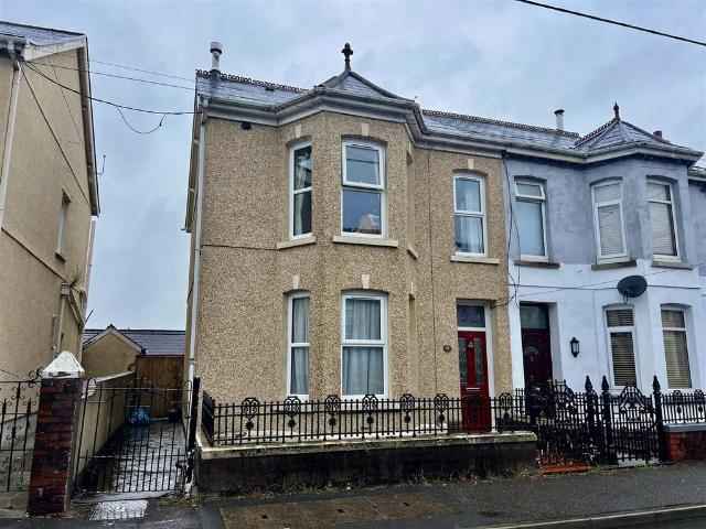 House for sale in Tir-y-dail, Ammanford