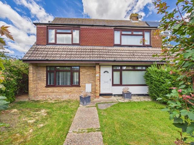 House for sale in South Ashford, Bridgefield