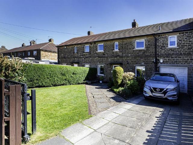 House for sale in Greetland, West Yorkshire