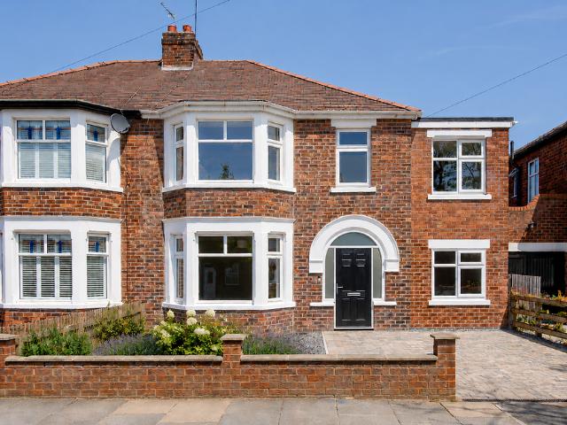 House for sale in High Field, York