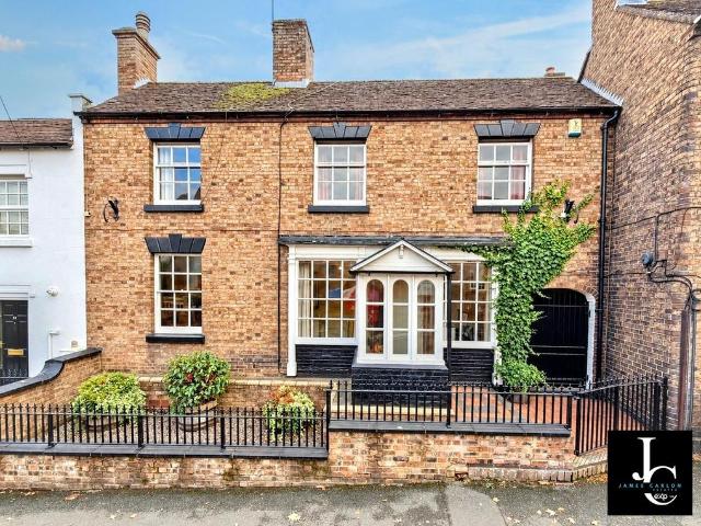 House for sale in Hills Lane, Madeley