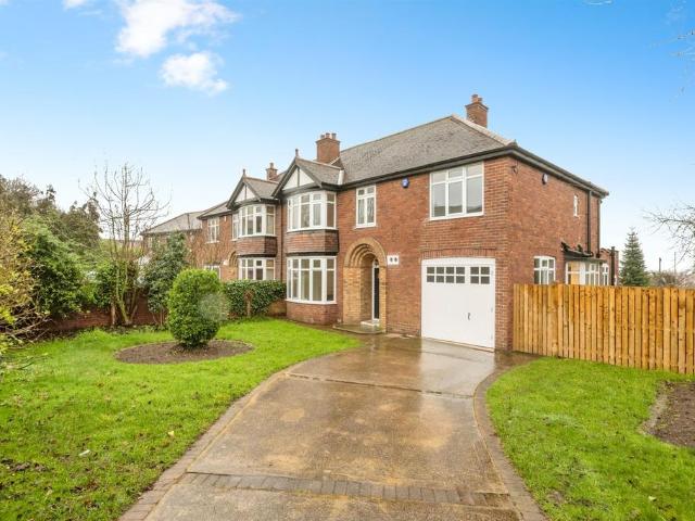 House for sale in Wheatley, South Yorkshire