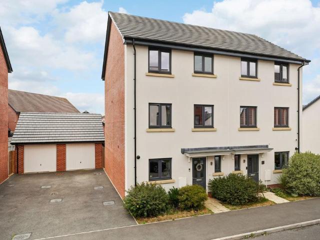 House for sale in Monksmoor Park, Daventry