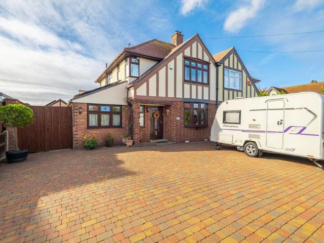 House for sale in Gorleston-on-Sea, Great Yarmouth