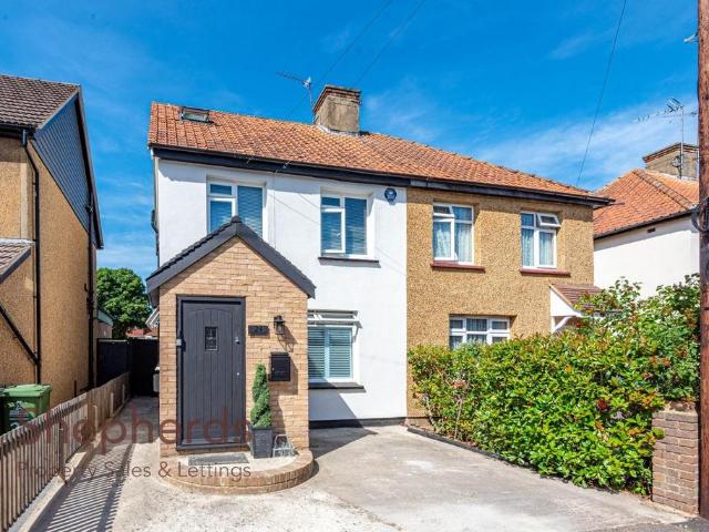 House for sale in Broxbourne, Hertfordshire