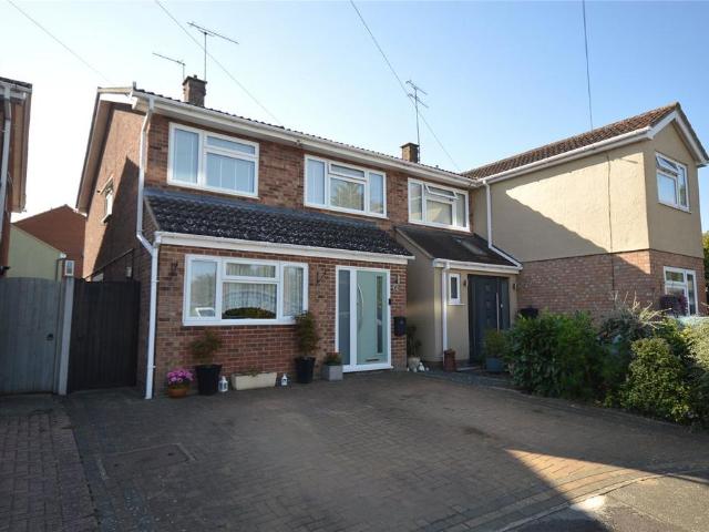 House for sale in Chipping Hill, Essex