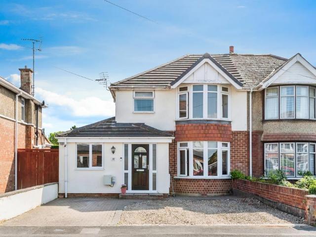 House for sale in Walcot West, Rodbourne