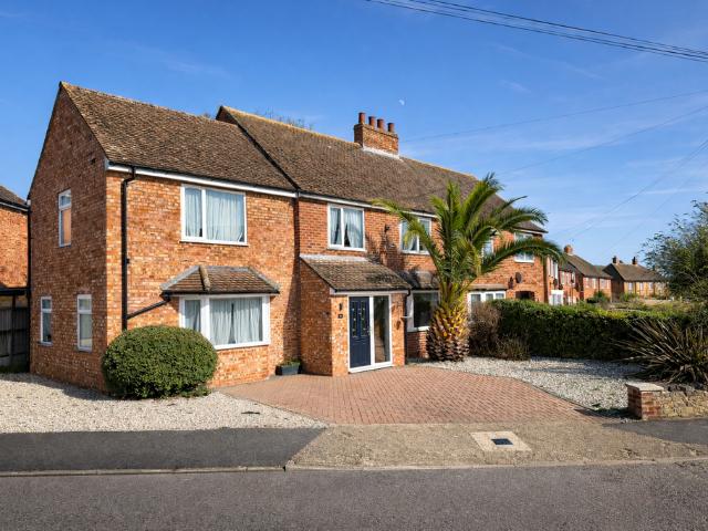 House for sale in Sandwich, Ash