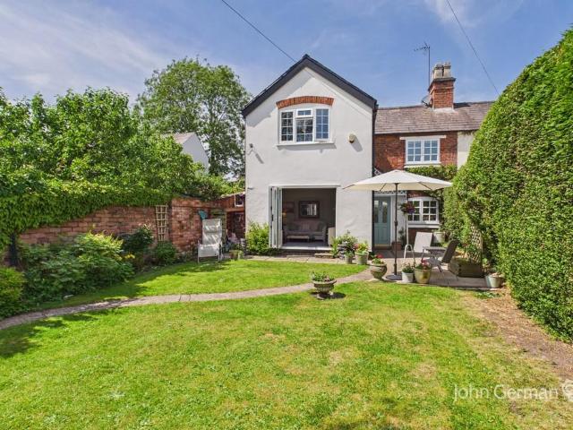 House for sale in Barton-under-Needwood, East Staffordshire