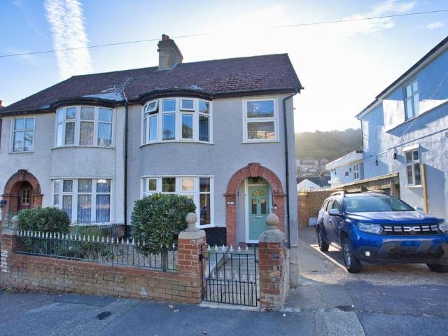 House for sale in Ash, Kent