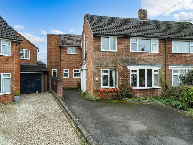 House for sale in Caddington, Bedfordshire