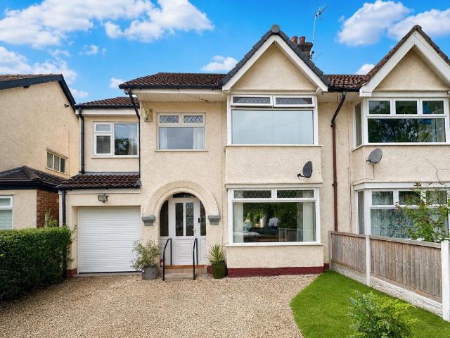 House for sale in Bromborough, Liverpool City Region