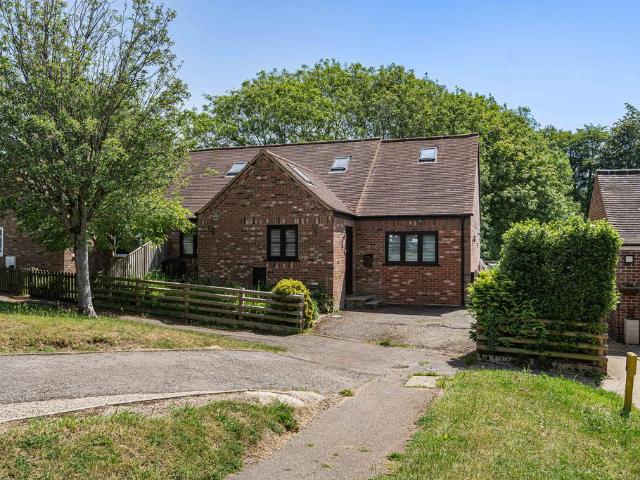 House for sale in Brill