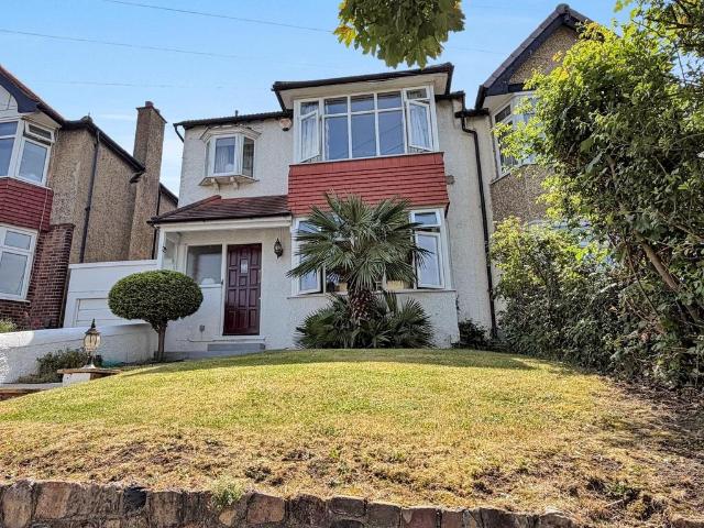 House for sale in London Borough of Croydon, Norbury