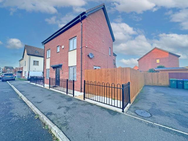 House for sale in Little Burton, Tipton