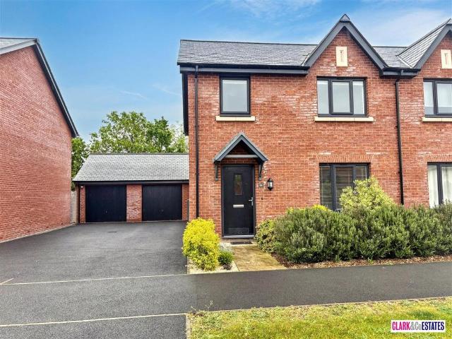 House for sale in Newcourt, Watergate
