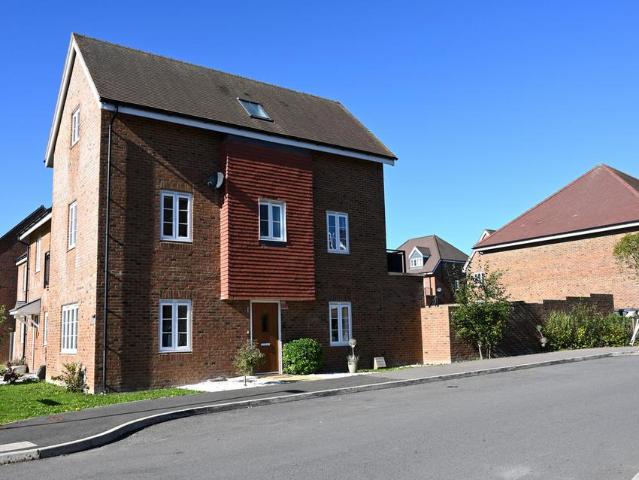House for sale in Red Hill, Surrey