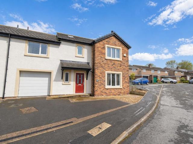 House for sale in Thursby