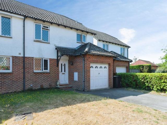 House for sale in Throop, Bournemouth