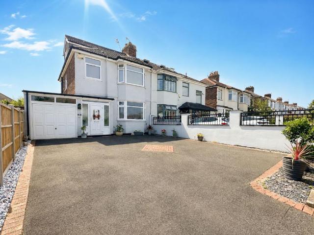 House for sale in Greasby, Wirral