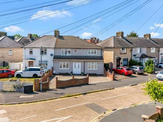 House for sale in Becontree, Greater London