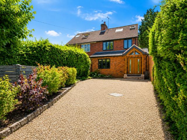 House for sale in Five Acres, Hertfordshire