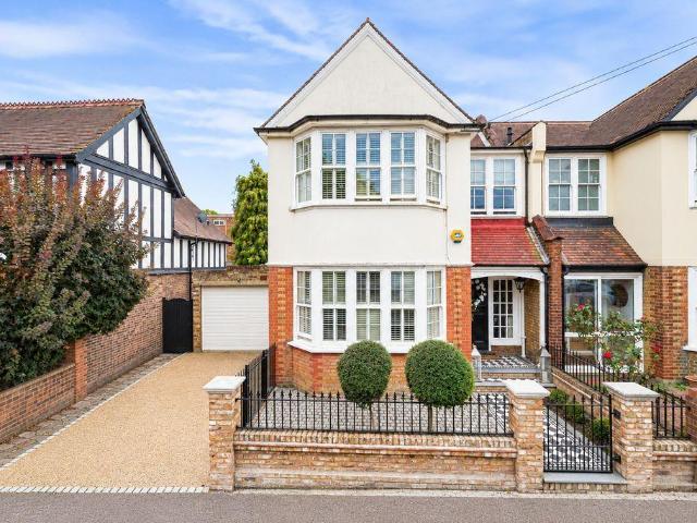 House for sale in London Borough of Bexley, Greater London