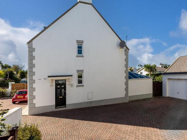 House for sale in Truro, Cornwall