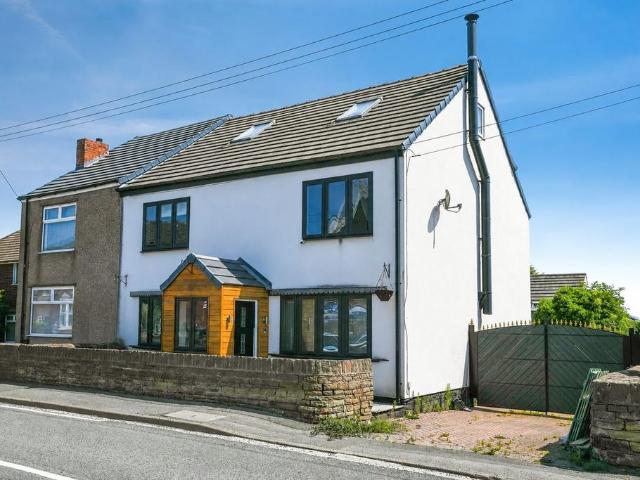 House for sale in Loundsley Green, East Midlands