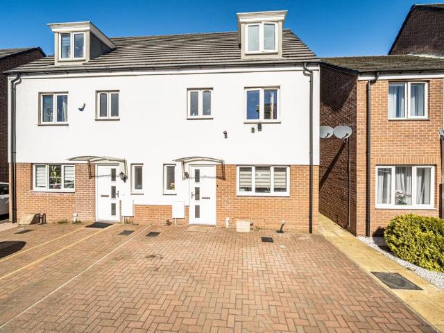 House for sale in Dunstable, Bedfordshire