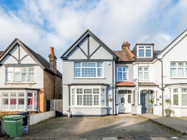 House for sale in London Borough of Lewisham, Greater London