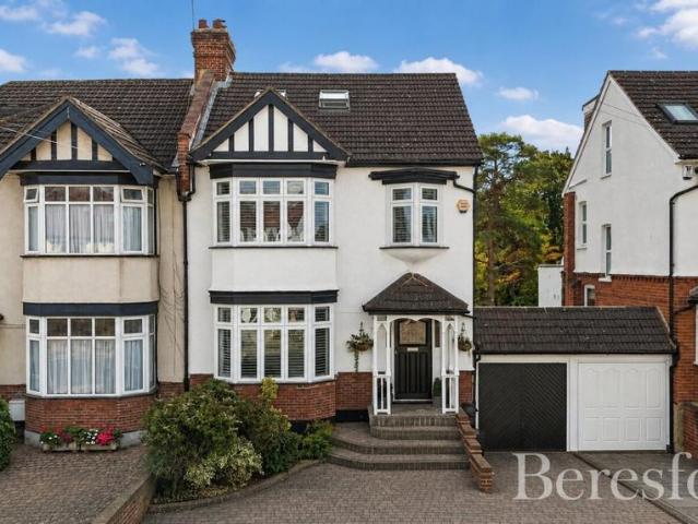House for sale in London Borough of Havering, Greater London