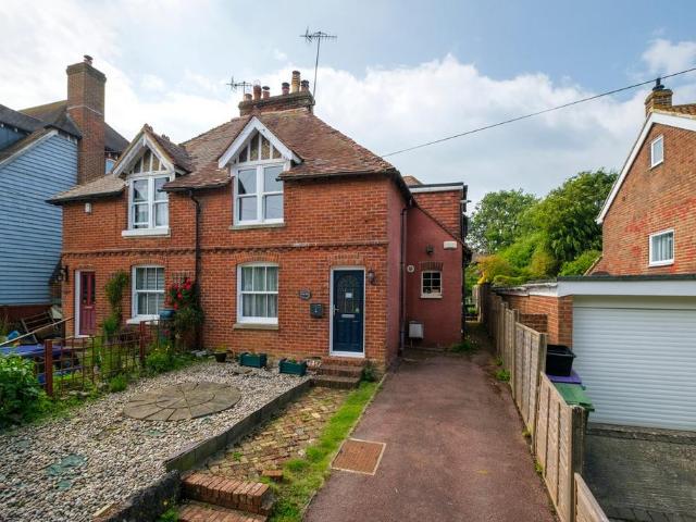 House for sale in Folkestone, Lyminge