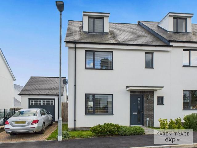 House for sale in Boscoppa, Cornwall
