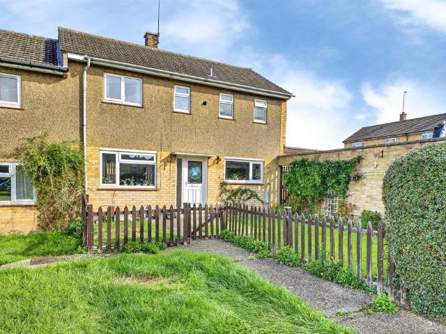 House for sale in Barton Seagrave, North Northamptonshire