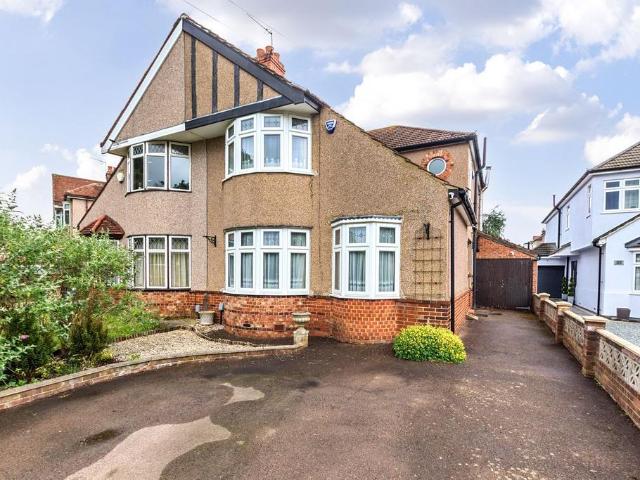 House for sale in Blackfen, Greater London