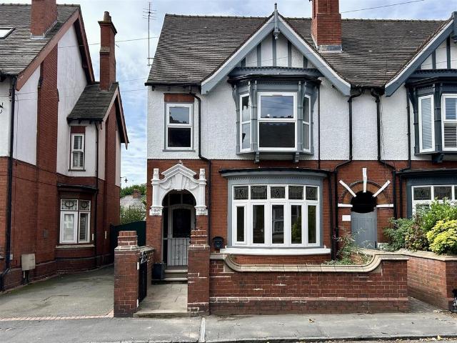 House for sale in Cradley Heath, West Midlands