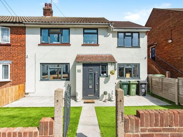 House for sale in Swanscombe and Greenhithe, Monks Orchard