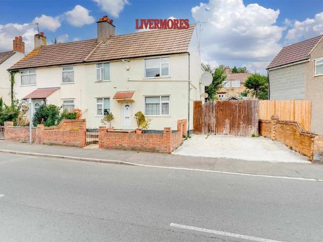 House for sale in Crayford, Greater London