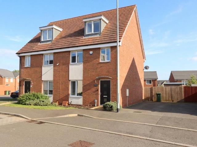 House for sale in Oxley Park, Shenley Church End