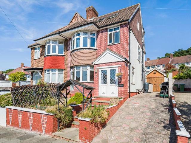 House for sale in Royal Borough of Greenwich, Greater London