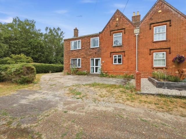 House for sale in Eastbridge, Suffolk