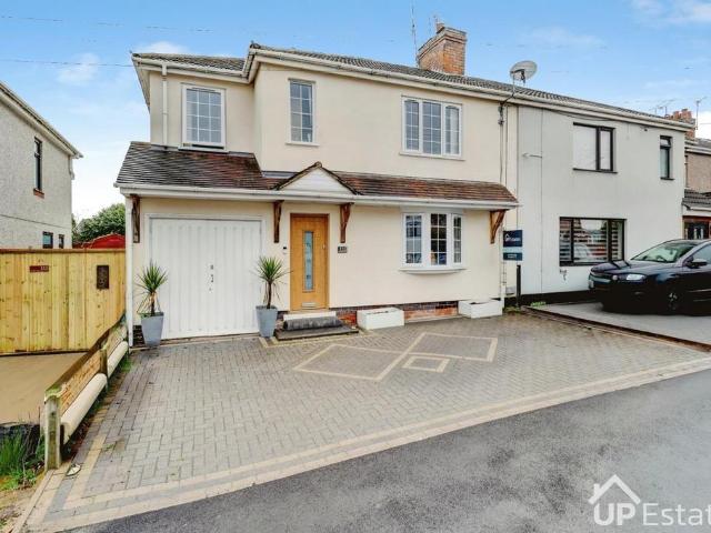 House for sale in Binley, West Midlands