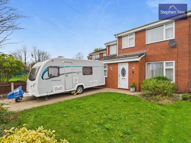 House for sale in Daisy Hill, Lee Bank