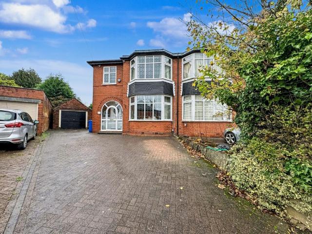 House for sale in Heaton Park, Bury