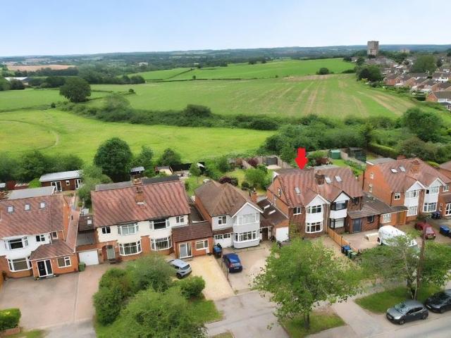House for sale in Green Close, Warwickshire