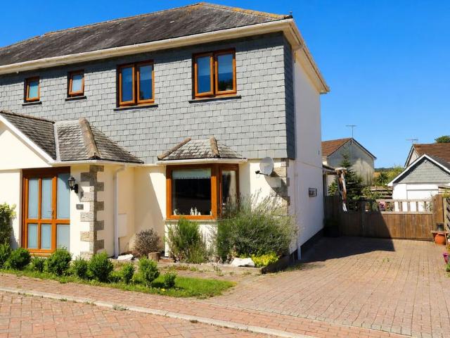 House for sale in Gluvian, St Columb Major