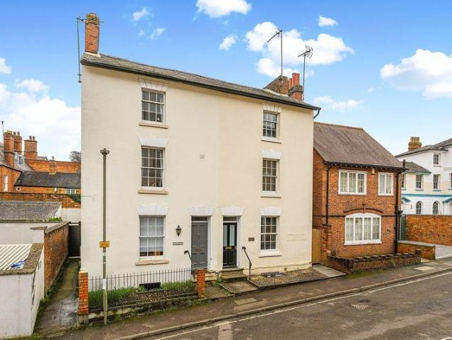 House for sale in Evershot, Oxfordshire