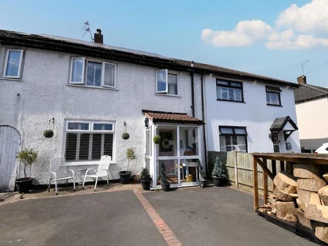 House for sale in Swinton Park, Salford